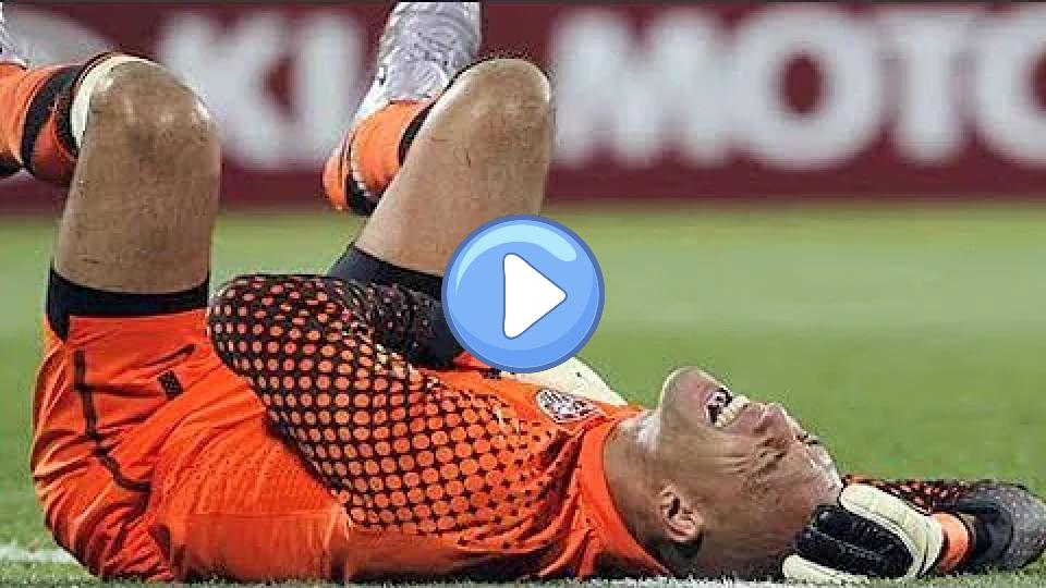 Video thumb: Tim Howard's Broken Back Injury