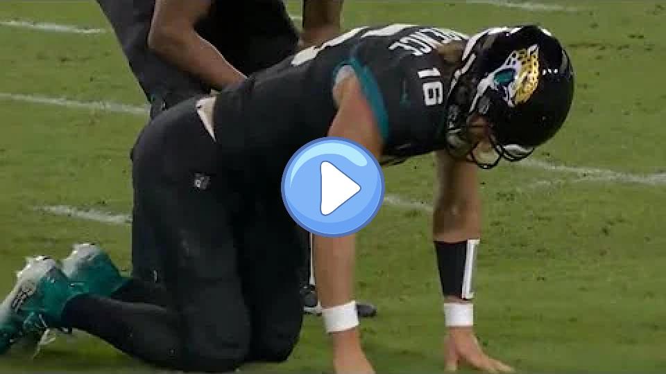 Video thumb: Trevor Lawrence Suffers Ankle Injury Against Bengals