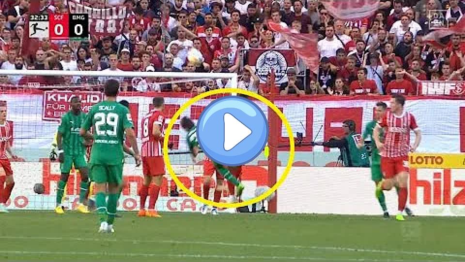 Video thumb: Florian Neuhaus Injury vs Freiburg