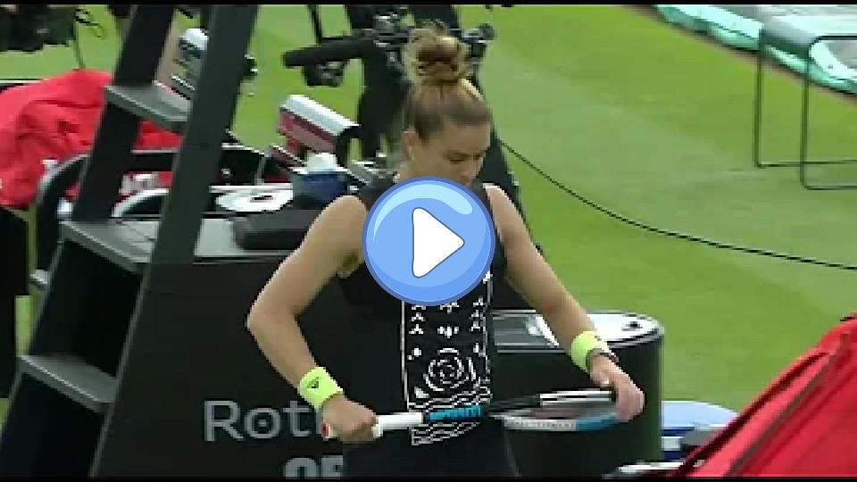 Video thumb: Sakkari Power: She Broke a Racket with Her Hand😀