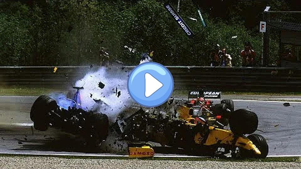 Video thumb: Panis Engine Failure + Heidfeld/Sato Crash | 2002 Austrian Grand Prix