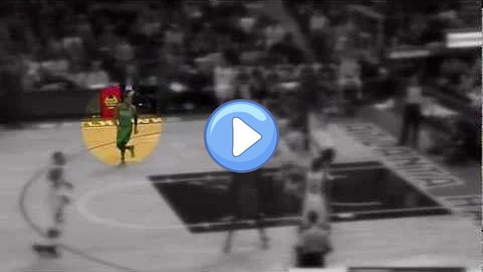 Video thumb: Video of Rajon Rondo's Torn ACL vs. Atlanta Hawks - Season-Ending Injury