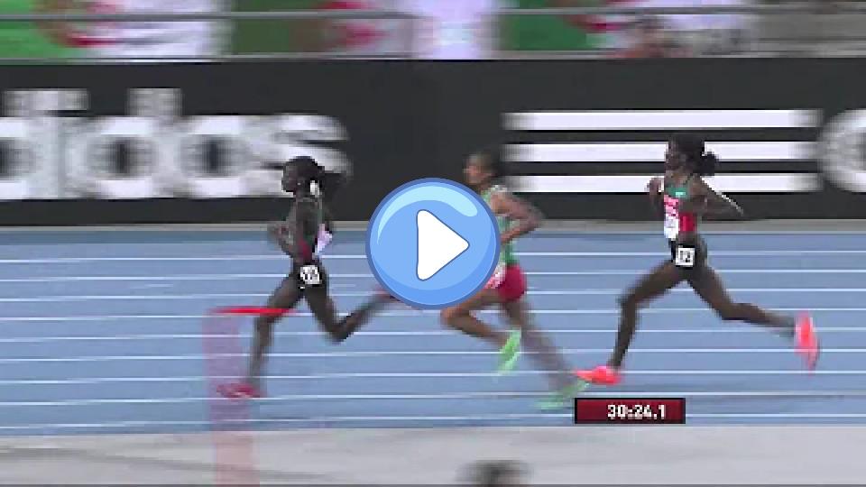 Video thumb: Winning Moment | Women's 10,000m | IAAF World Championships Daegu 2011