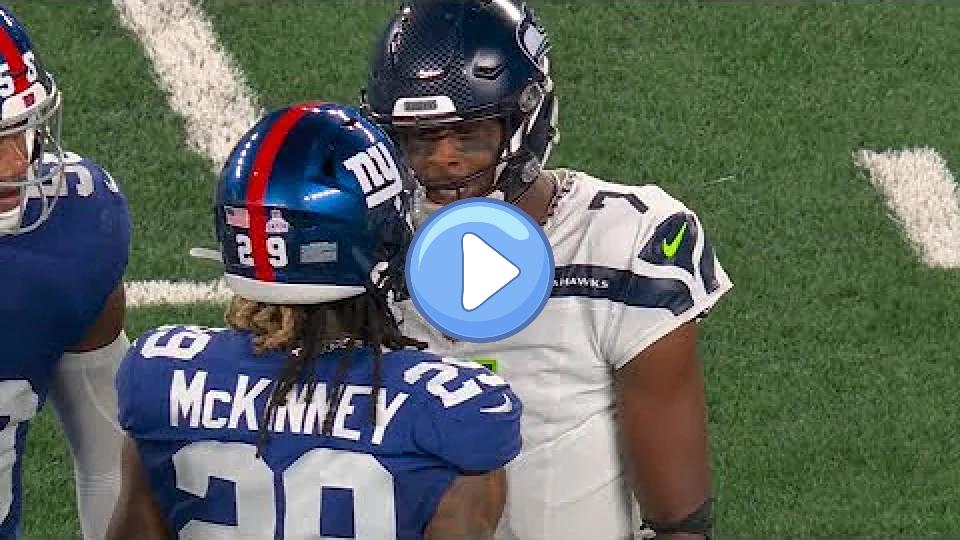 Video thumb: Geno Smith (HEATED) Exchange After Hit (+Injury) on Sidelines 😳 Giants vs. Seahawks Highlights