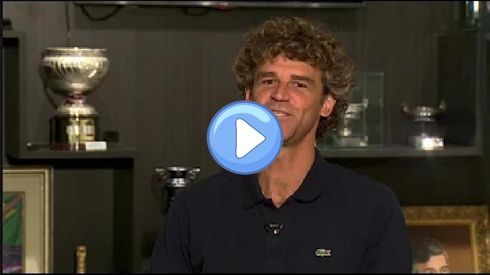 Play video: Sportv Report: Guga's Injury Featuring Dr. Lourenço Peixoto Video thumb: Sportv Report: Guga's Injury Featuring Dr. Lourenço Peixoto