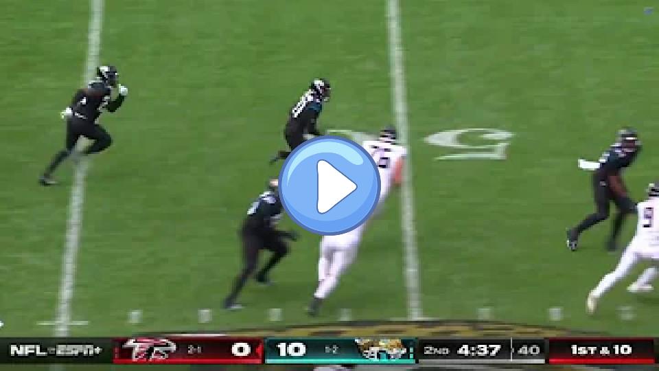 Video thumb: Desmond Ridder throws a pick-six, and the Jaguars go up by 17.