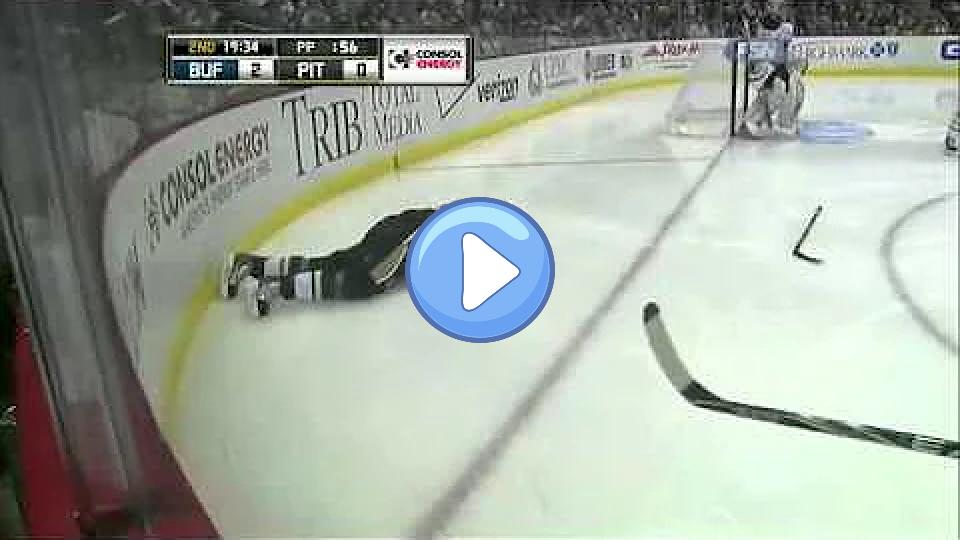 Video thumb: Evgeni Malkin Season-Ending Injury (02/04/11)