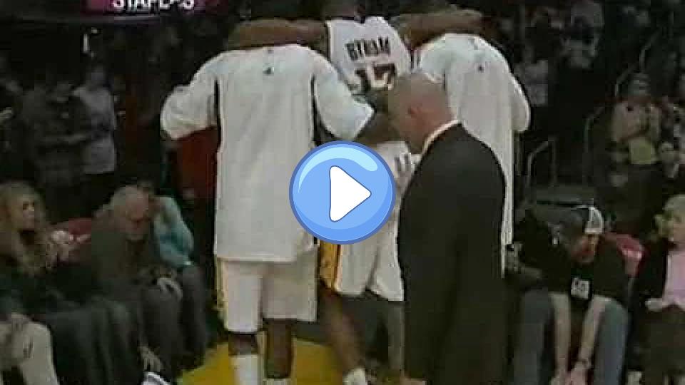 Video thumb: Andrew Bynum's knee injury