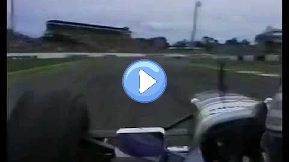 Video thumb: Heinz-Harald Frentzen, Albert Park 1997, brake failure.