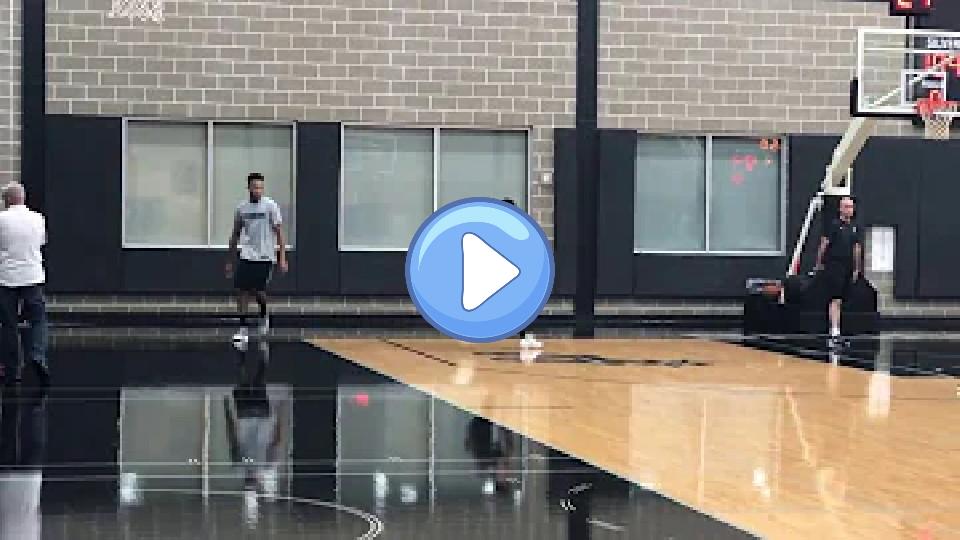 Video thumb: Rudy Gay is moving around quite well after his injury | ESPN