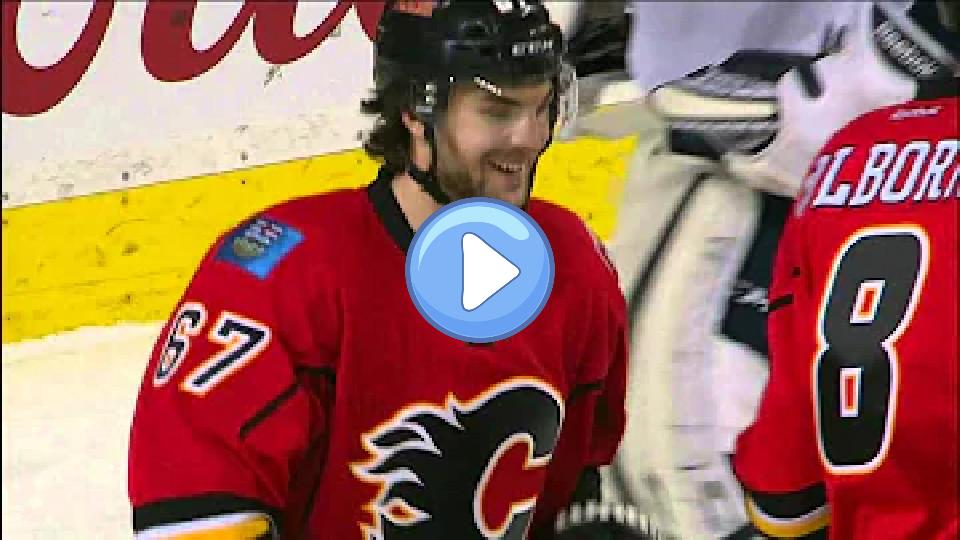 Video thumb: Gotta See It: Wideman injured after collision with Colborne