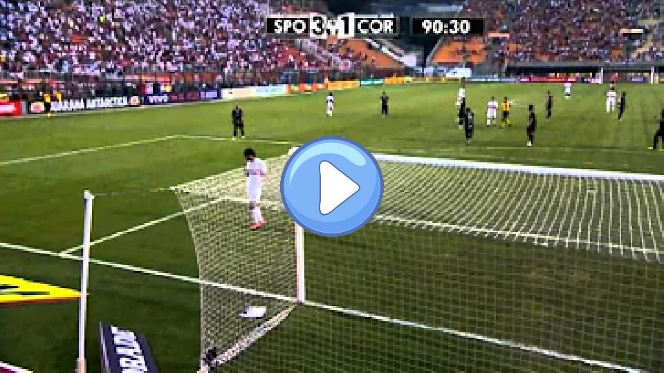 Video thumb: Willian Jose sent off in injury time with his Sao Paulo side 3-1 up!