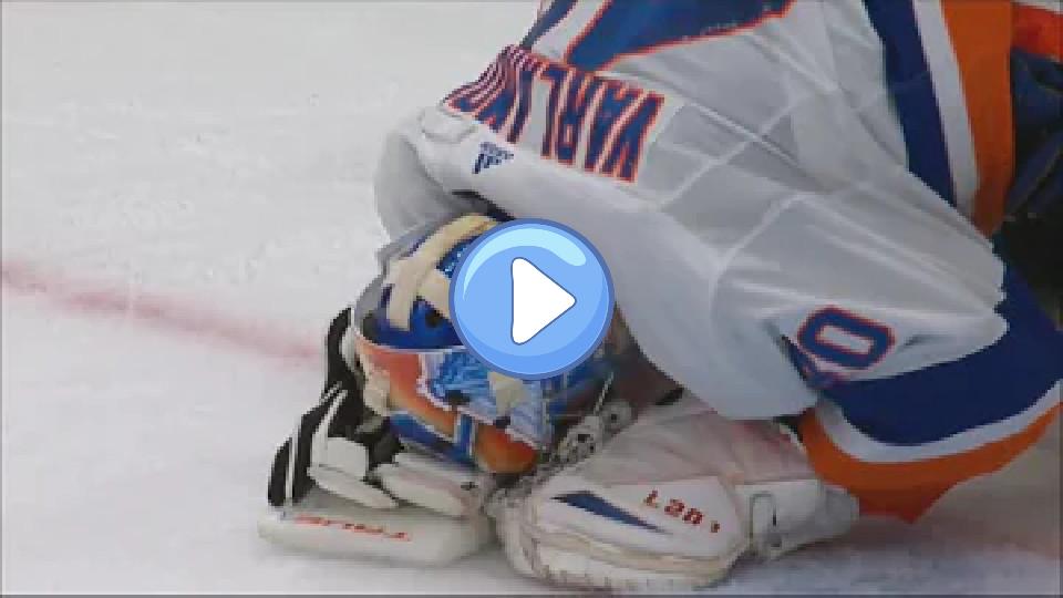 Video thumb: Semyon Varlamov Leaves Game After Collision With Brayden Point