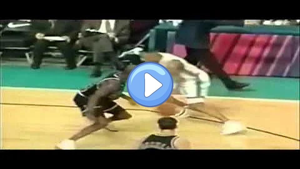 Video thumb: Grant Hill Breaks Michael Jordan's Ankles