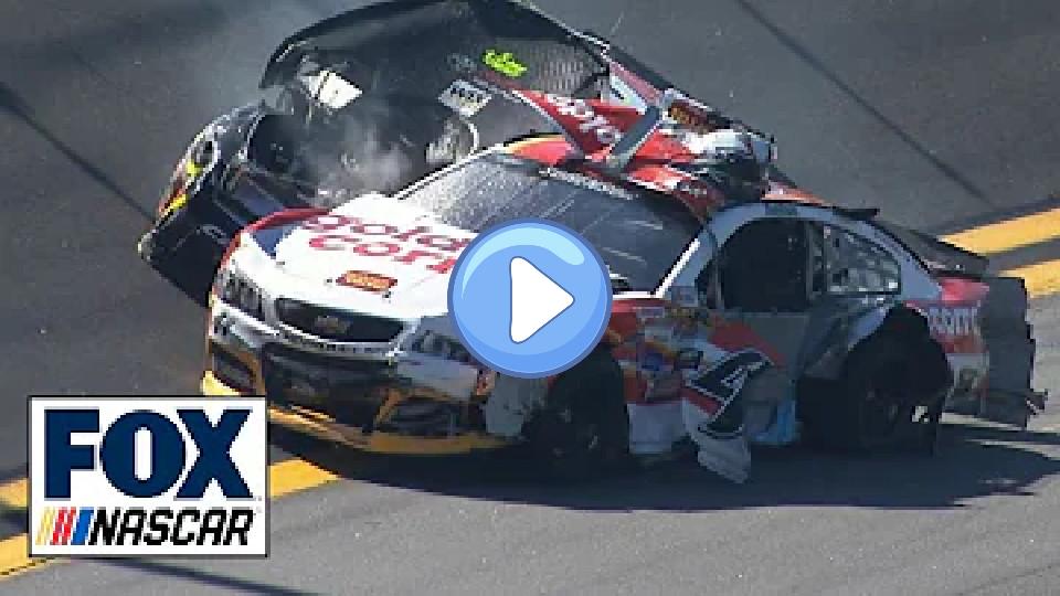 Video thumb: Clint Bowyer in Huge Wreck During Daytona 500 Qualifying - NASCAR Sprint Cup