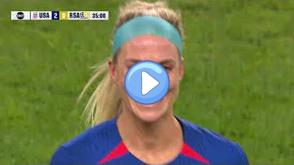 Play video: Julie Ertz Substitutes Out for the Final Time in USWNT Career Video thumb: Julie Ertz Substitutes Out for the Final Time in USWNT Career