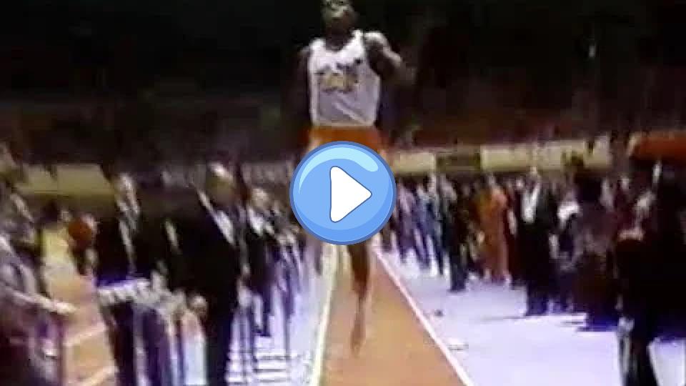 Video thumb: Carl Lewis - Indoor Long Jump World Record - 8.79 meters