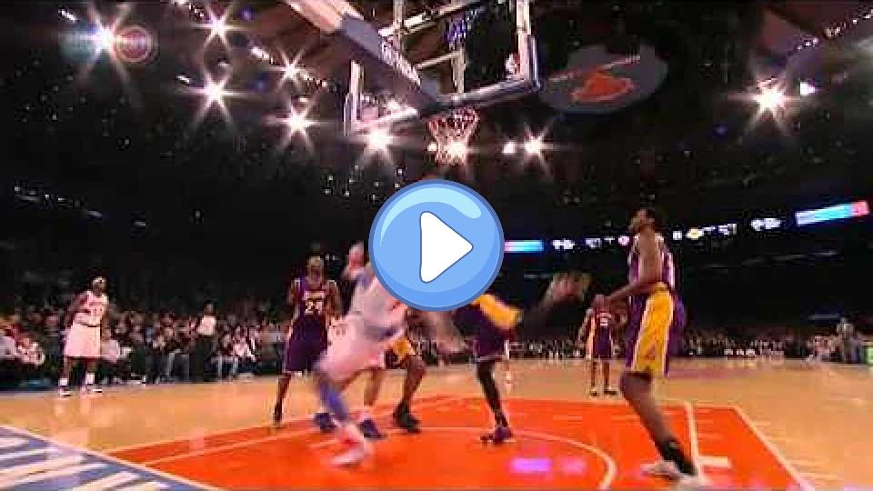 Video thumb: Carmelo Anthony's ankle injury vs. Lakers on 12/13/12.