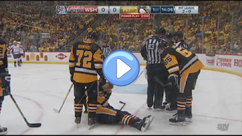 Video thumb: Sidney Crosby Goes Down After Cross-Check to the Head | 2017 Game 3