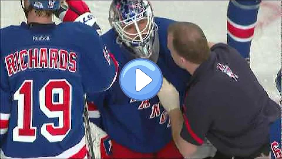 Video thumb: Lundqvist takes a puck to the shoulder vs. Dallas 12/13 [HD]