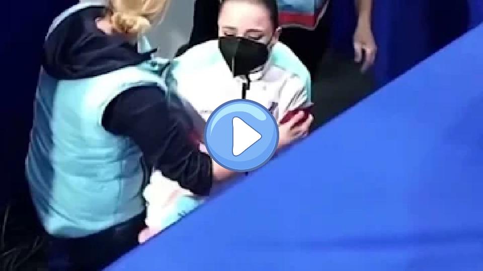 Play video: Kamila Valieva was very sad and almost fainted after the final results of the 2022 Winter Olympics. Video thumb: Kamila Valieva was very sad and almost fainted after the final results of the 2022 Winter Olympics.