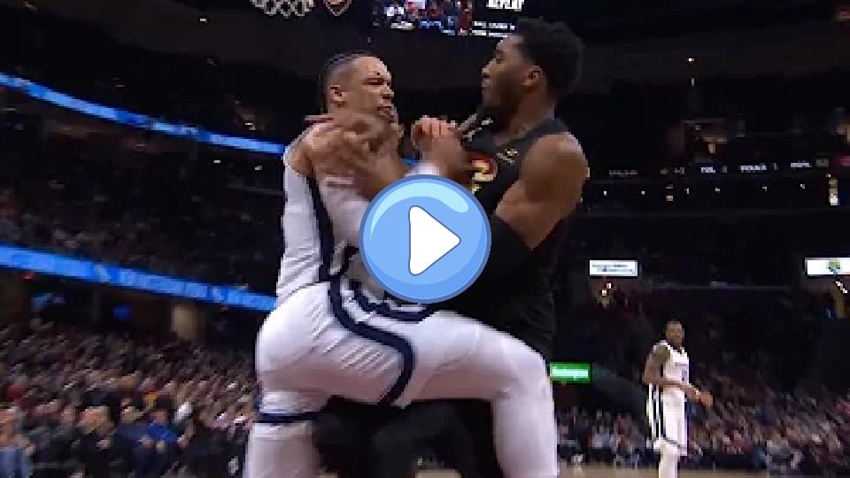 Video thumb: Donovan Mitchell starts an all-out fight with Dillon Brooks, and both get ejected.
