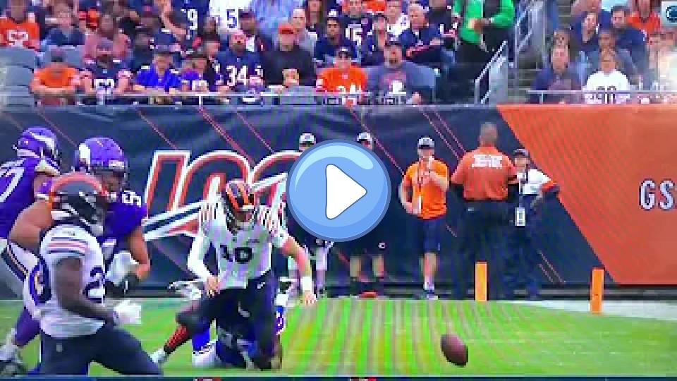 Play video: Mitchell Trubisky Chicago Bears Scary Arm Injury vs. Vikings Video thumb: Mitchell Trubisky Chicago Bears Scary Arm Injury vs. Vikings