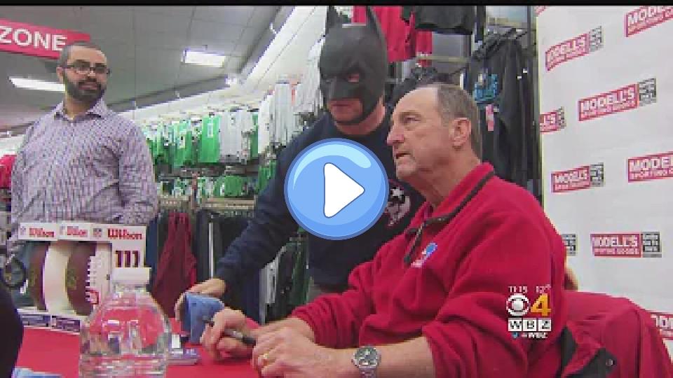 Video thumb: Fans Meet Their Hero Quarterback Steve Grogan