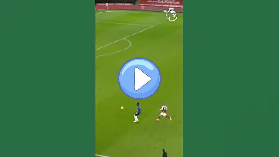 Video thumb: When Edouard Mendy gave Alexandre Lacazette a chance #Shorts