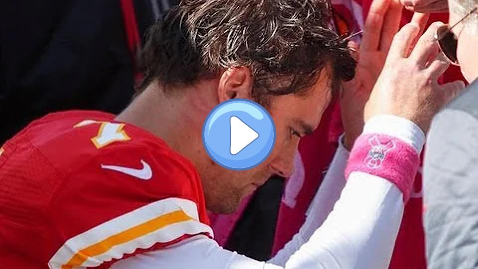 Video thumb: Chiefs Fans Cheer as Matt Cassel Suffers Concussion