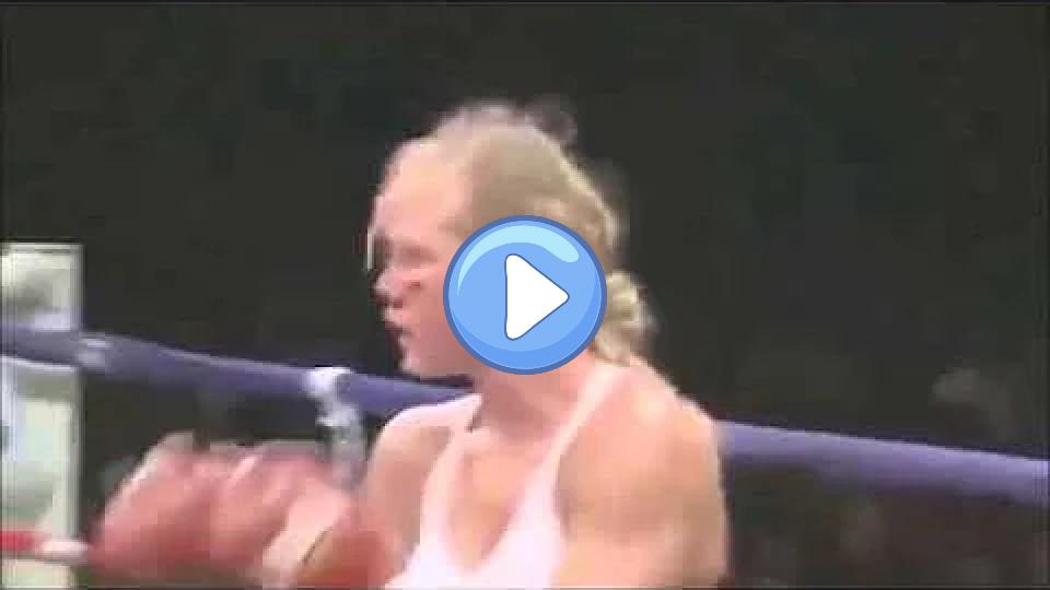 Video thumb: Anne Sophie Mathis KOs Holly Holm