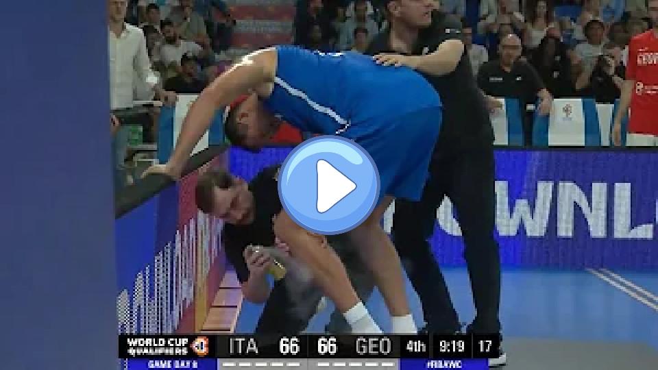 Video thumb: The Serious INJURY of GALLINARI - Italy vs Georgia 08/27/22