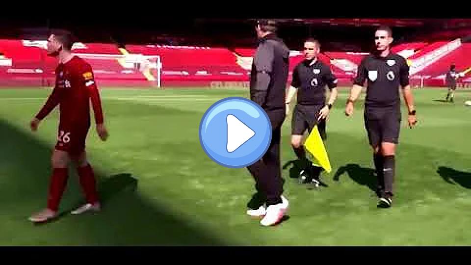 Video thumb: Liverpool defender Andrew Robertson criticized the referee.