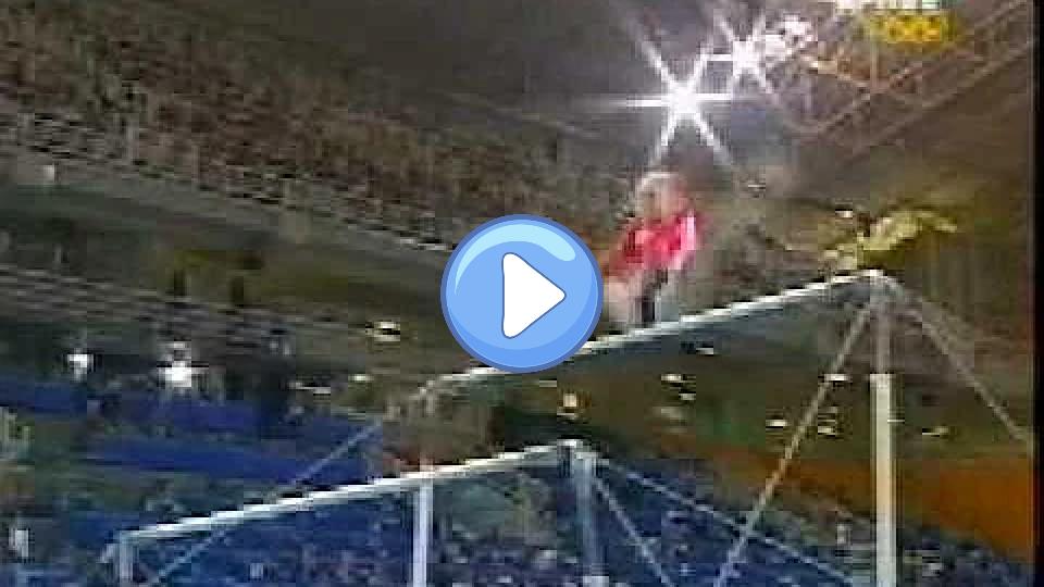 Video thumb: Courtney McCool 2004 Olympics Qualifications Uneven Bars (USA)
