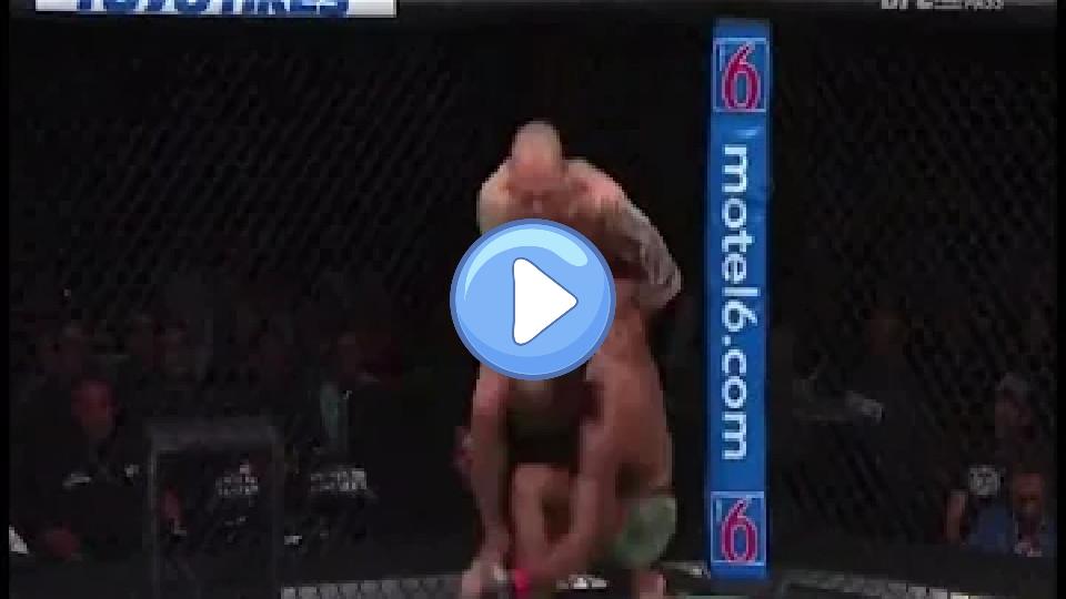 Video thumb: Anthony Smith Knocks Out Rashad Evans in 1st Round