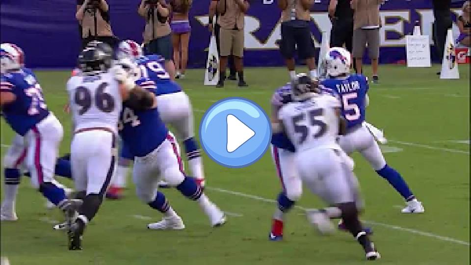 Video thumb: Tyrod Taylor heads to the sideline with an apparent injury.