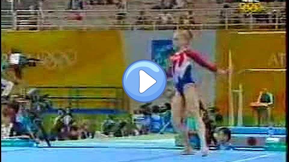 Video thumb: Courtney McCool (USA) - 2004 Olympics - Qualification Floor Exercise