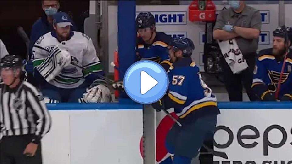 Video thumb: Thatcher Demko Grabs David Perron's Stick