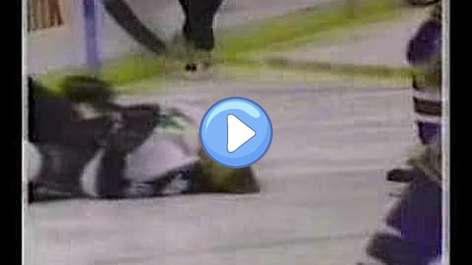 Video thumb: Messier Crushes Modano (Surprise Ending)